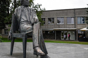 J. Miltinio dramos teatro kolektyvas vėl kyla į kovą: nepatenkinti paskirtu laikinuoju teatro vadovu