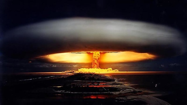 Istoriniai kadrai: atominė bomba „Ivanas“, kurios prisibijojo pati SSRS 