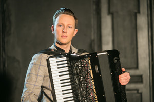 Raudondvaryje - jausmingi vasaros koncertai su E. Sašenko, M. Levickiu ir kitais