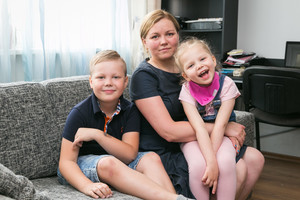 Širdį draskanti mažos mergaitės lemtis: reta liga atima kalbą ir judesius