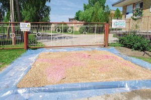 Kartą nukentėjusioje fermoje vėl kilo panika: smogė baisi liga