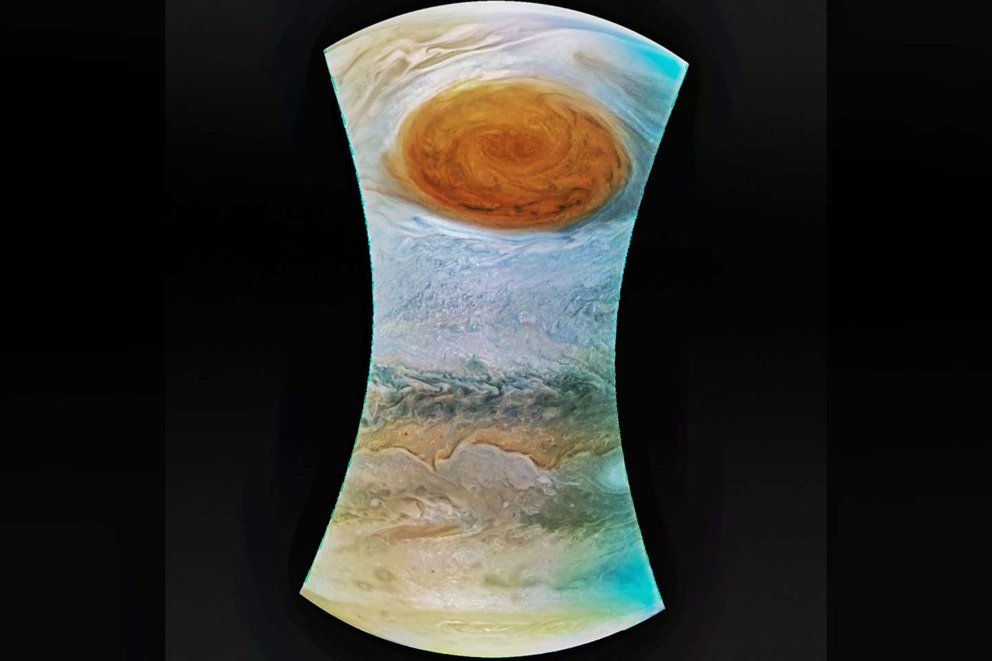 NASA zondas iš arčiau nei bet kada užfiksavo Jupiterio Didžiąją raudonąją dėmę.<br>AFP/Scanpix nuotr.