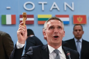 NATO perspėja Rusiją laikytis savo pratybų pažadų