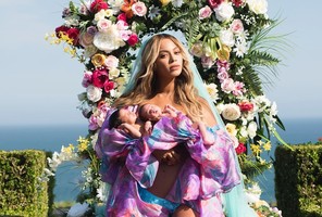Dainininkė Beyonce pasauliui pristatė dvynius