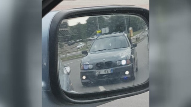 Užfiksavo gatvėmis su policijos švyturėliais lakstantį „BMW“ ir laimėjo 100 eurų!