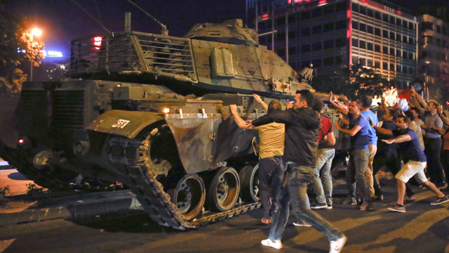 Turkija plačiai mini nepavykusio perversmo metines