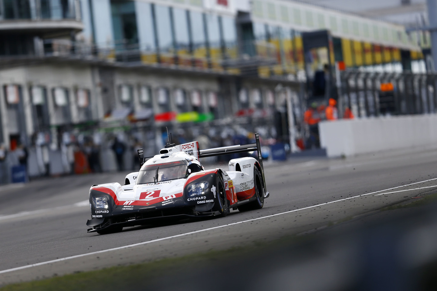  "Porsche" nugalėjo Niurburgringo 6 valandų lenktynėse.<br>Gamintojo nuotr. 