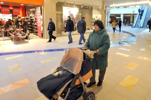 Spontaniški pirkiniai per išpardavimus vis retesni: žmonės ateina apsisprendę