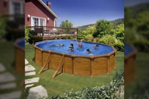 Lietuviai nuosavose baseinuose ne tik gaivinasi, bet ir šildosi 