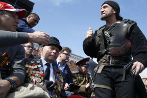 Plungės rajono meras išsakė nuomonę apie jaunimo pramogas su „Naktiniais vilkais“