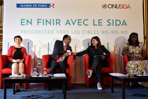 Prancūzijoje panaikintas draudimas balzamuoti užsikrėtusiųjų ŽIV kūnus