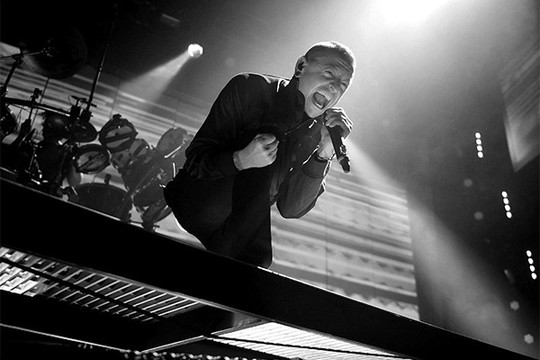„Linkin Park“ lyderis Chesteris Benningtonas: gyvenimas ant bedugnės krašto