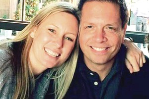 Po to, kai pareigūnai nušovė juos iškvietusią beginklę moterį, atsistatydino policijos viršininkė