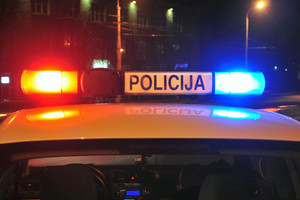 Kaune - išpuolis prieš policininkus: jie buvo apspardyti, patrulė sulaukė spjūvio
