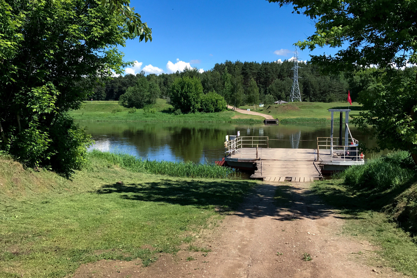 Keltas šiame regione pagelbėja norintiems sutaupyti apie valandą kelionės ir apie 80–90 kilometrų kelio.<br> V. Ščiavinsko nuotr.