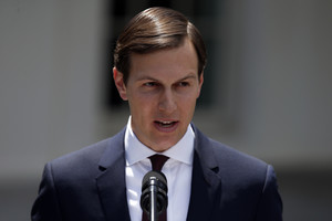 Donaldo Trumpo žentas neigia susimokęs su Rusija