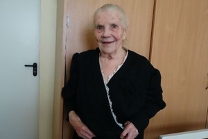 Alytiškė vietoj gyvenimo pas sūnus pasirinko nakvynės namus