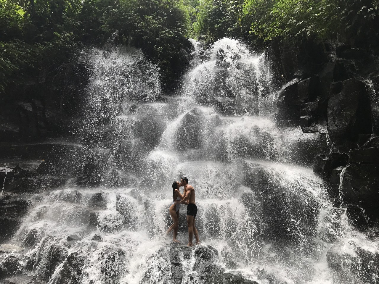  „Trumpi išsiskyrimai labai sveika, bet ilgi tikrai gali būti lemtingi“, – sako Justina Kazlauskytė.<br> Asmeninio albumo nuotr.