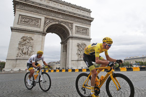 Kenijoje gimusio brito jėgos seko, tačiau varžovai jo nepavijo „Tour de France“