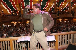 Terminatorius Arnoldas Schwarzeneggeris švenčia 70-metį