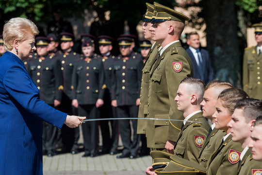 Lietuvos karo akademijos absolventai tapo karininkais