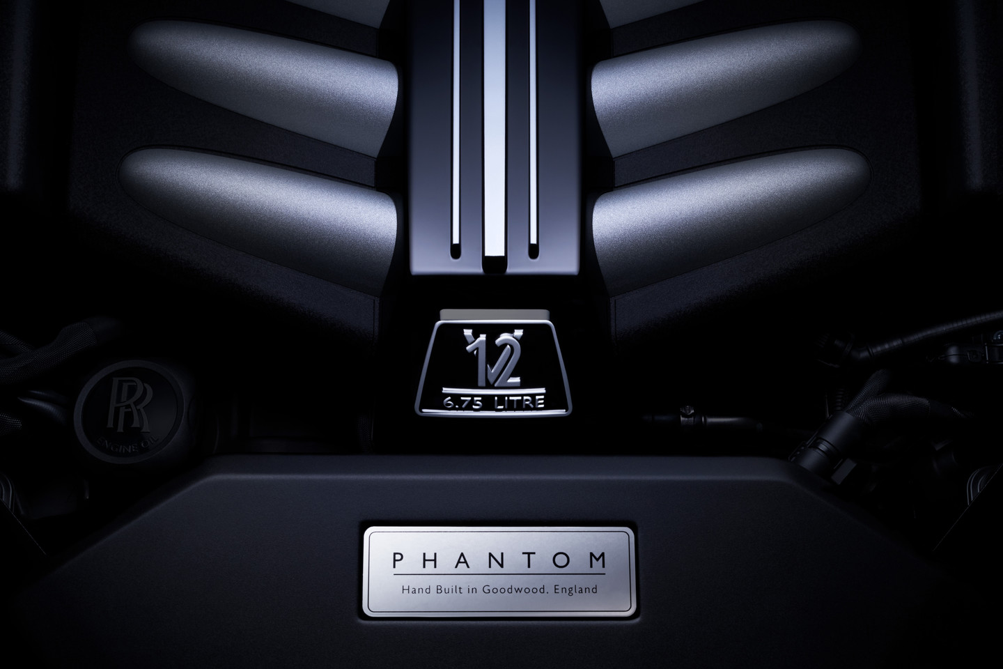 „Rolls-Royce“ skelbia, kad naujos kartos „Phantom“ bus 10 proc. tylesnis už pirmtaką. 