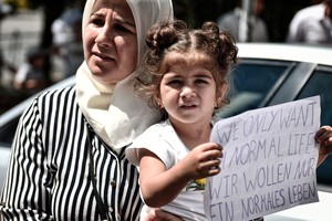 Artėjant Vokietijos rinkimams užpuolimas Hamburge kaitina diskusijas dėl pabėgėlių