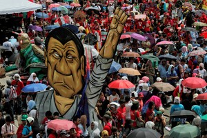  Filipinuose per kovos su narkotikais reidą žuvo miesto meras ir jo žmona