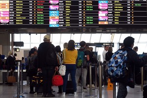 Australijoje suimti įtariamieji tikriausiai planavo lėktuve susprogdinti bombą arba paleisti nuodingas dujas