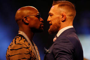 Ekspertas įžvelgė keistą priežastį, kodėl C.McGregoras gali įveikti F.Mayweatherį