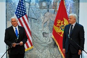 JAV viceprezidentas Mike'as Pence'as pagyrė Juodkalniją, išdrįsusią pasipriešinti Rusijai