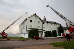 Žaibai ir audros nuniokoja ne tik pastatus – grėsmė kyla ir žmogui 