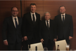 Saulius Skvernelis „Orlen“ reikalus su Jarosławu Kaczynskiu  tvarkė...prie alaus bokalo