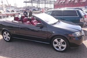 Dalykai, į kuriuos būtina atkreipti dėmesį renkantis kabrioletą