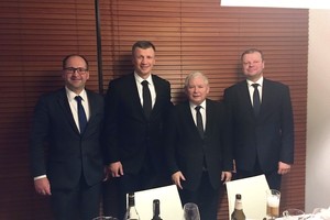 Po slapto susitikimo su Jaroslawu Kaczynskiu Saulius Skvernelis atsitvėrė tylos siena