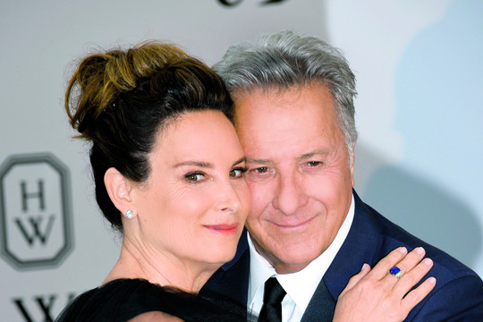 Aktoriaus Dustino Hoffmano žmona: „Jį įsimylėjau dar būdama motinos pilve“