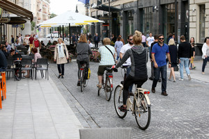 Dviratininkai mieste: kelių chuliganai ar draudimų aukos?