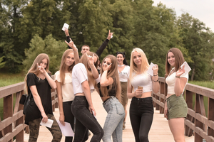 Trakų pilį supa gausios festivalyje „Radistai Castle'17“ šėlsiančių žiūrovų pajėgos