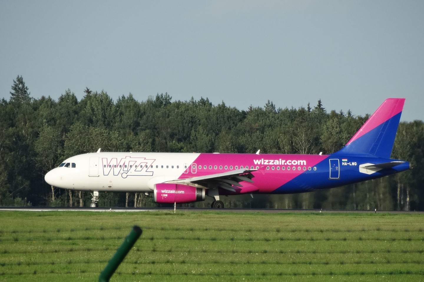  „Wizz Air“ lėktuve moteriai neliko vietos.<br> A.Karaliūno nuotr.