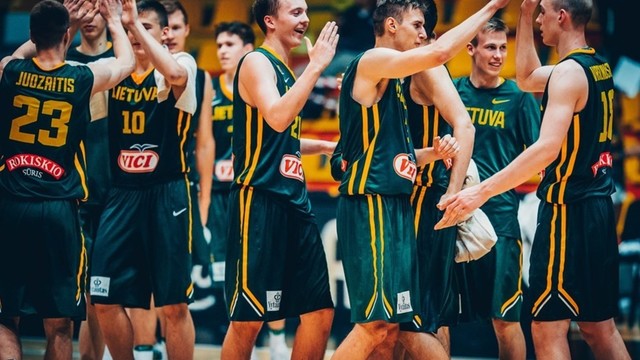 Lietuvos 18-mečių vaikinų krepšinio rinktinė palaužė italus