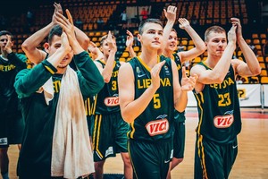 Per plauką nuo finalo: Lietuvos jauniai suklupo prieš serbus