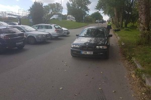 Vaizdas Trakuose įsiutino vyrą, bet jis dar labiau apstulbo išvydęs, kas BMW viduje