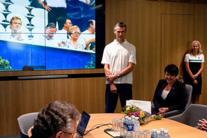 Istorinio Lietuvai medalio paminėjimas: LTOK būstinėje liejosi linksmi prisiminimai