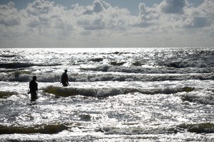 Tragedija Baltijoje: nuskendo berniukas ir jo tėvas, rastas ir kito vaiko kūnas