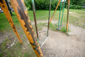 Žaidimų aikštelėje Vilniuje vyras žiauriai sumušė nepilnametį