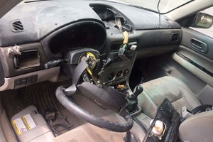 Pora pro langą pamatė avariją, bet dar labiau apstulbo supratę, kas nuvairavo mašiną