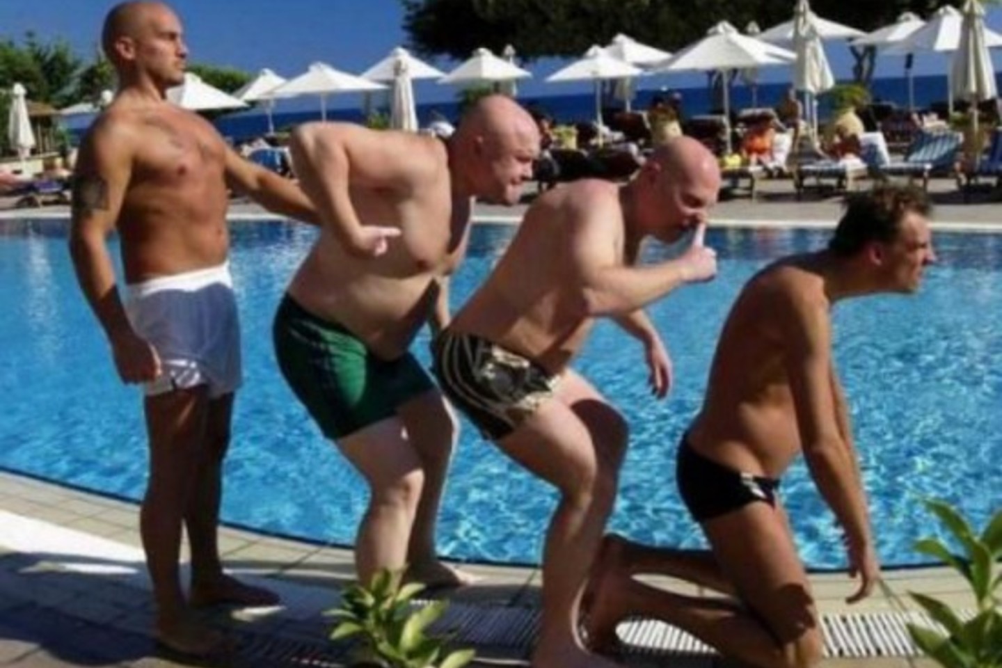 Kodėl rusai taip lengvai atpažįstami užsienyje? Savo pastebėjimais dalijasi patys rusai.