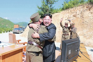 Ekspertai apie grėsmę iš Šiaurės Korėjos: Kim Jong-unas nesustos