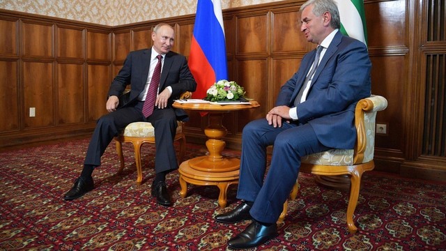 NATO kritikuoja Vladimiro Putino vizitą į okupuotą Abchaziją