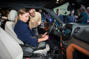 Lietuvių skolos atskleidžia, kaip keičiasi perkami automobiliai